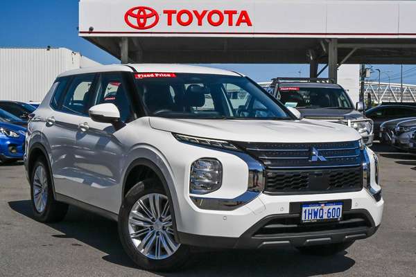 2023 Mitsubishi Outlander ES ZM