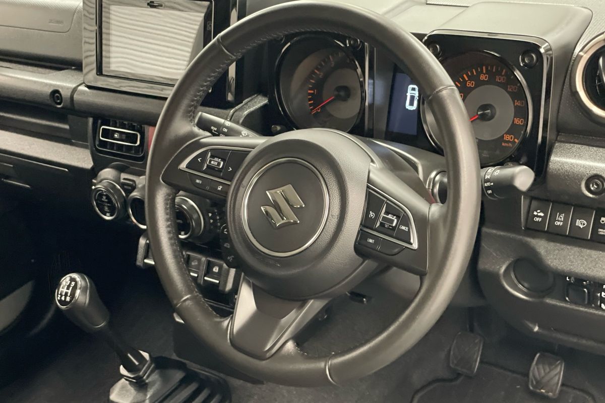 2023 Suzuki Jimny