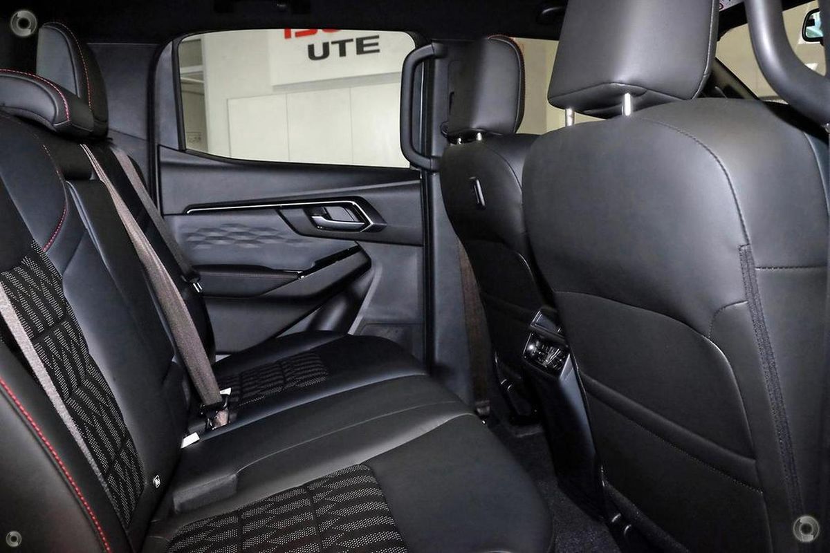 2026 Isuzu D-MAX X-TERRAIN 4X4 image 15