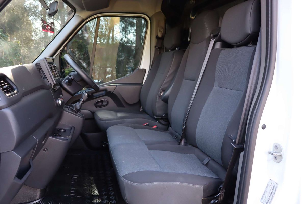 2021 Renault Master Pro 120kW X62 Phase 2 LWB High Roof image 9