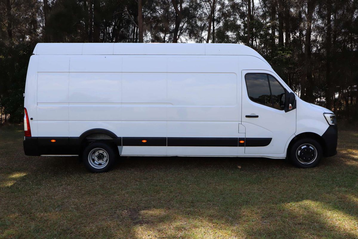 2021 Renault Master Pro 120kW X62 Phase 2 LWB High Roof image 18
