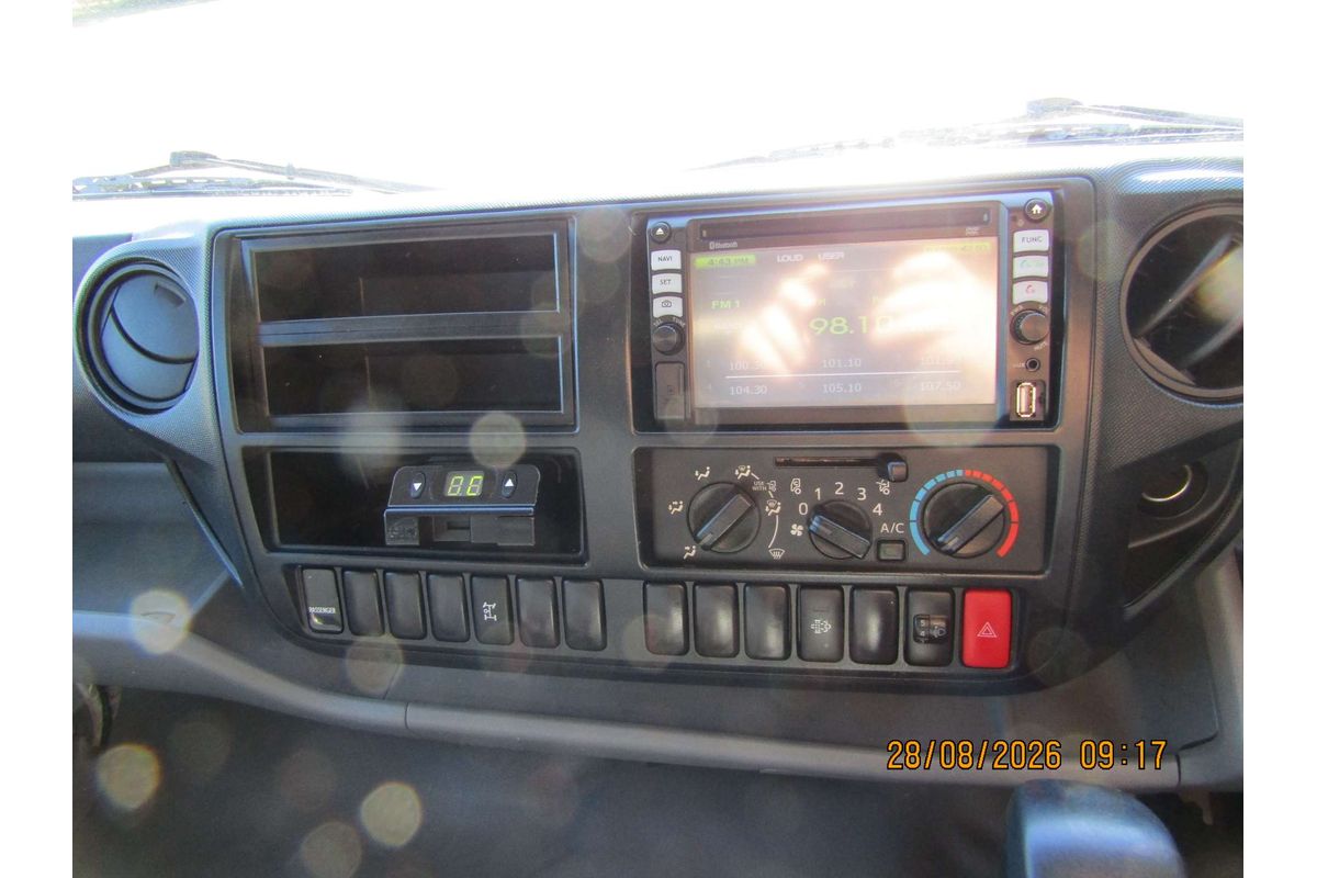 2015 Hino 300 Series 716 MEDIUM TIPPER XZU710R image 4