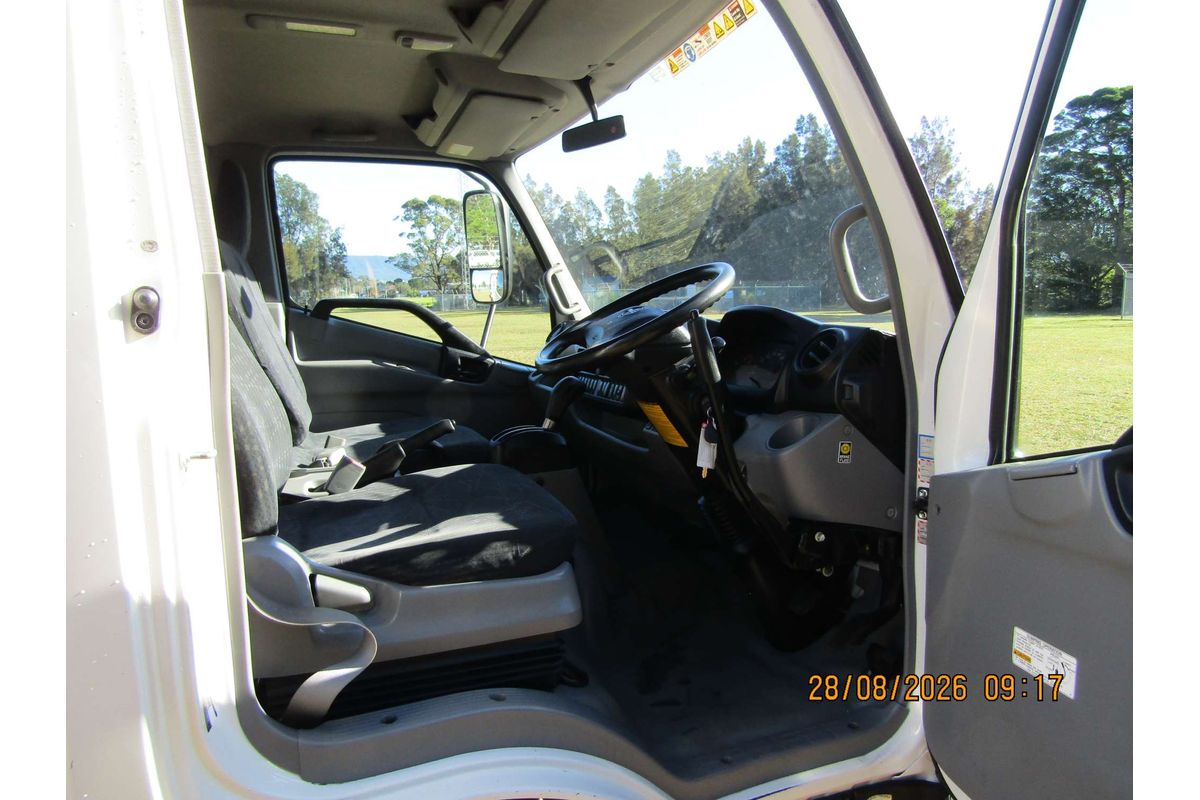 2015 Hino 300 Series 716 MEDIUM TIPPER XZU710R image 6