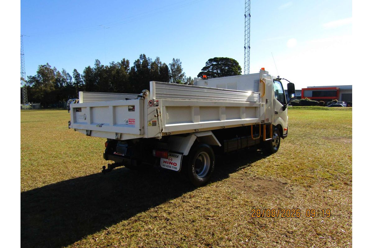 2015 Hino 300 Series 716 MEDIUM TIPPER XZU710R image 13
