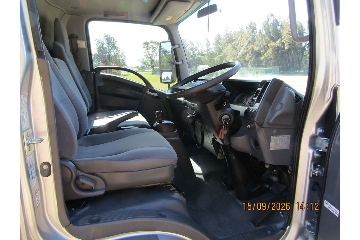 2021 Isuzu NPR 45/55-155 (SWB) TRADEPACK NH MY21 REAR WHEEL DRIVE image 3