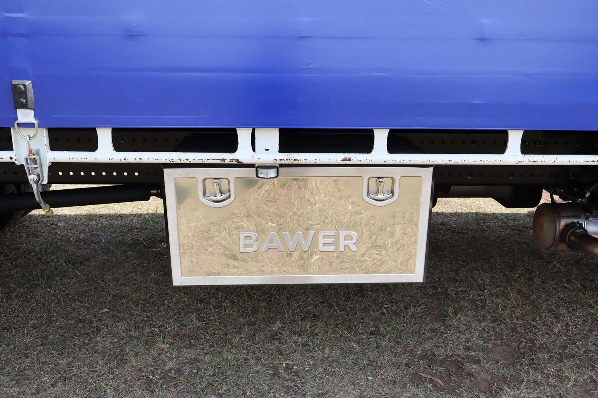 2024 Hino 500 Series image 14