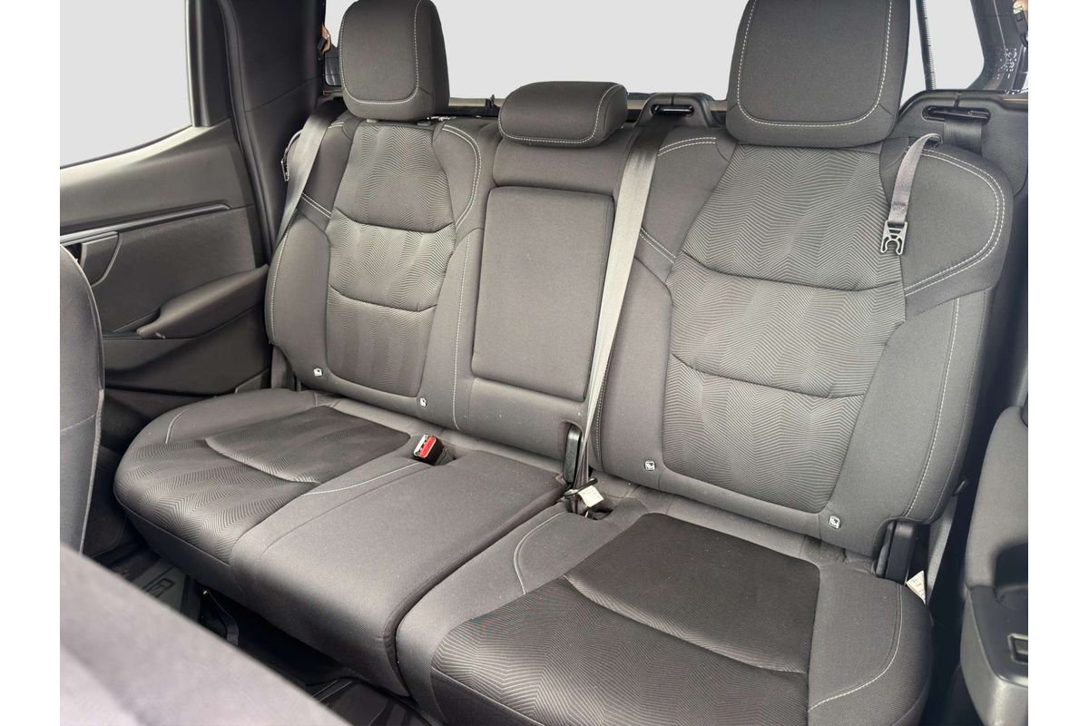 2021 Isuzu D-MAX LS-M 4X4 image 6