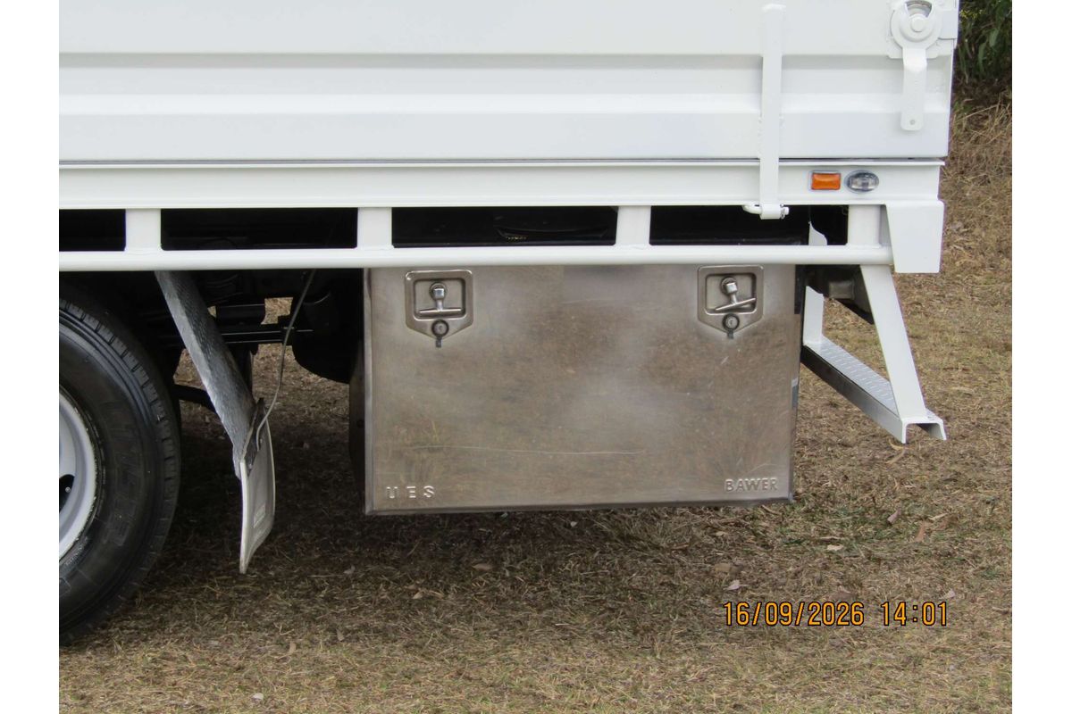 2014 Hino 300 Series 616 AUTO MWB XZU710R 4x2 image 8