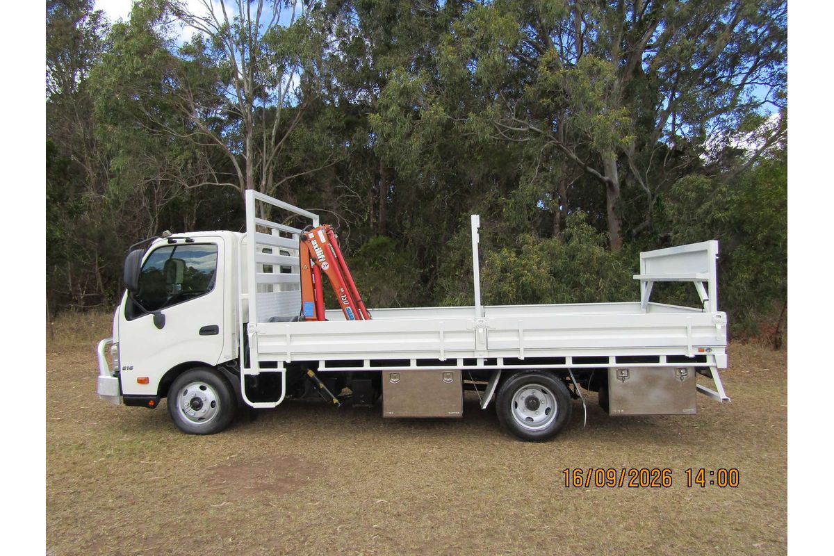 2014 Hino 300 Series 616 AUTO MWB XZU710R 4x2 image 12