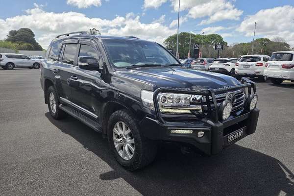 2018 Toyota Landcruiser Sahara VDJ200R