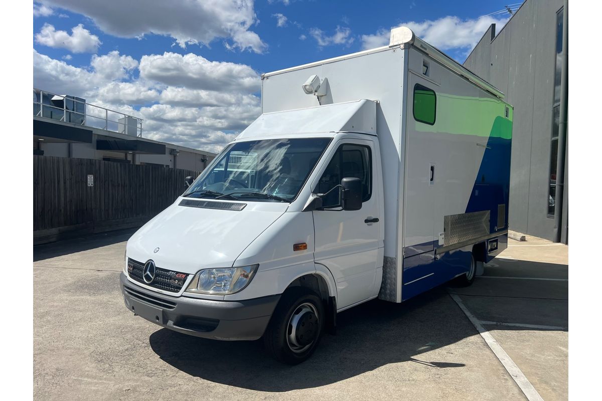 2005 Mercedes-Benz Sprinter 416CDI Rear Wheel Drive LWB Low Roof image 5