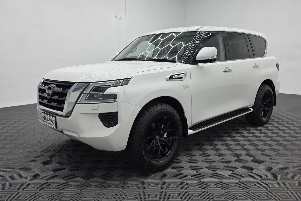 2022 Nissan Patrol Ti Y62 image 11