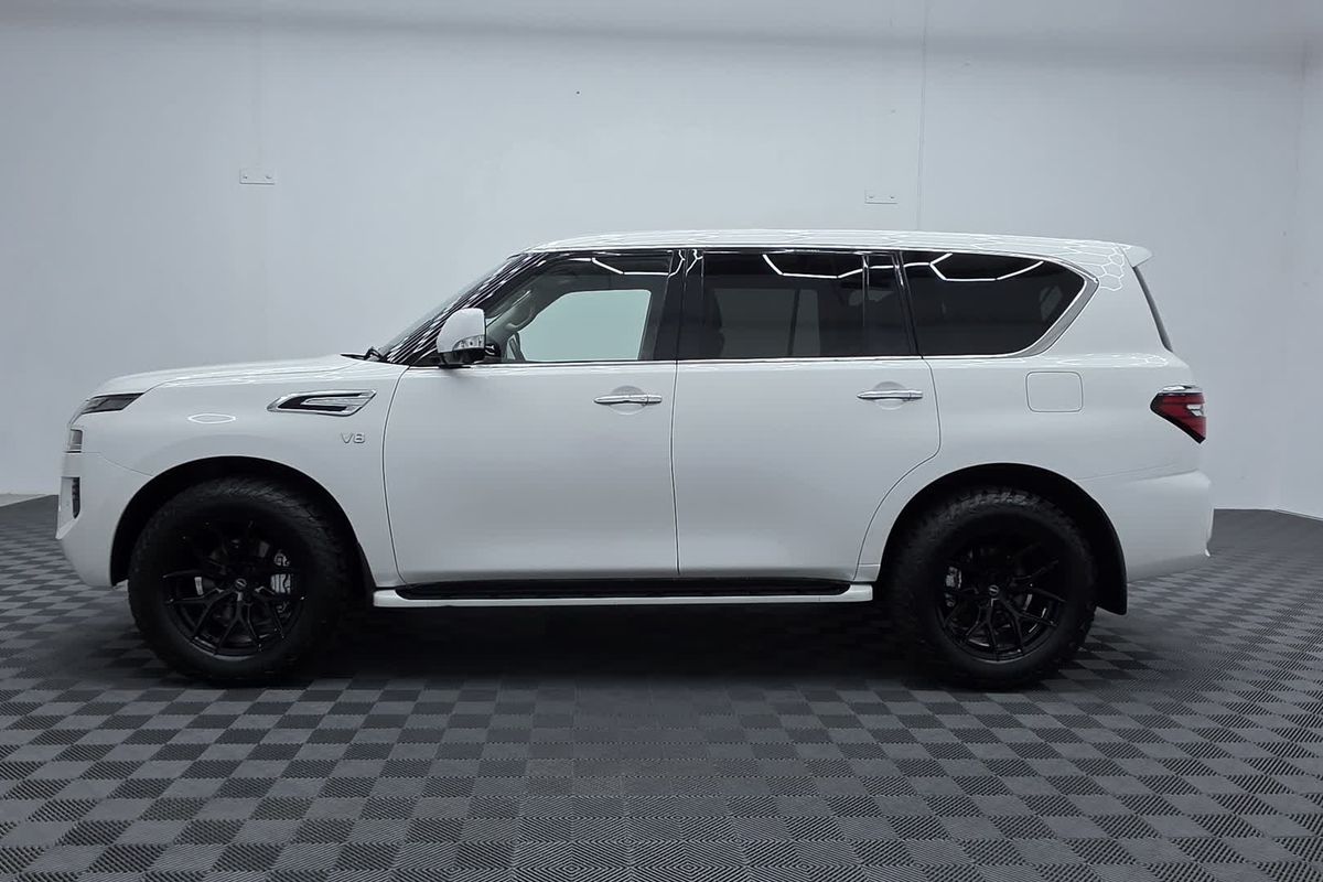 2022 Nissan Patrol Ti Y62 image 12