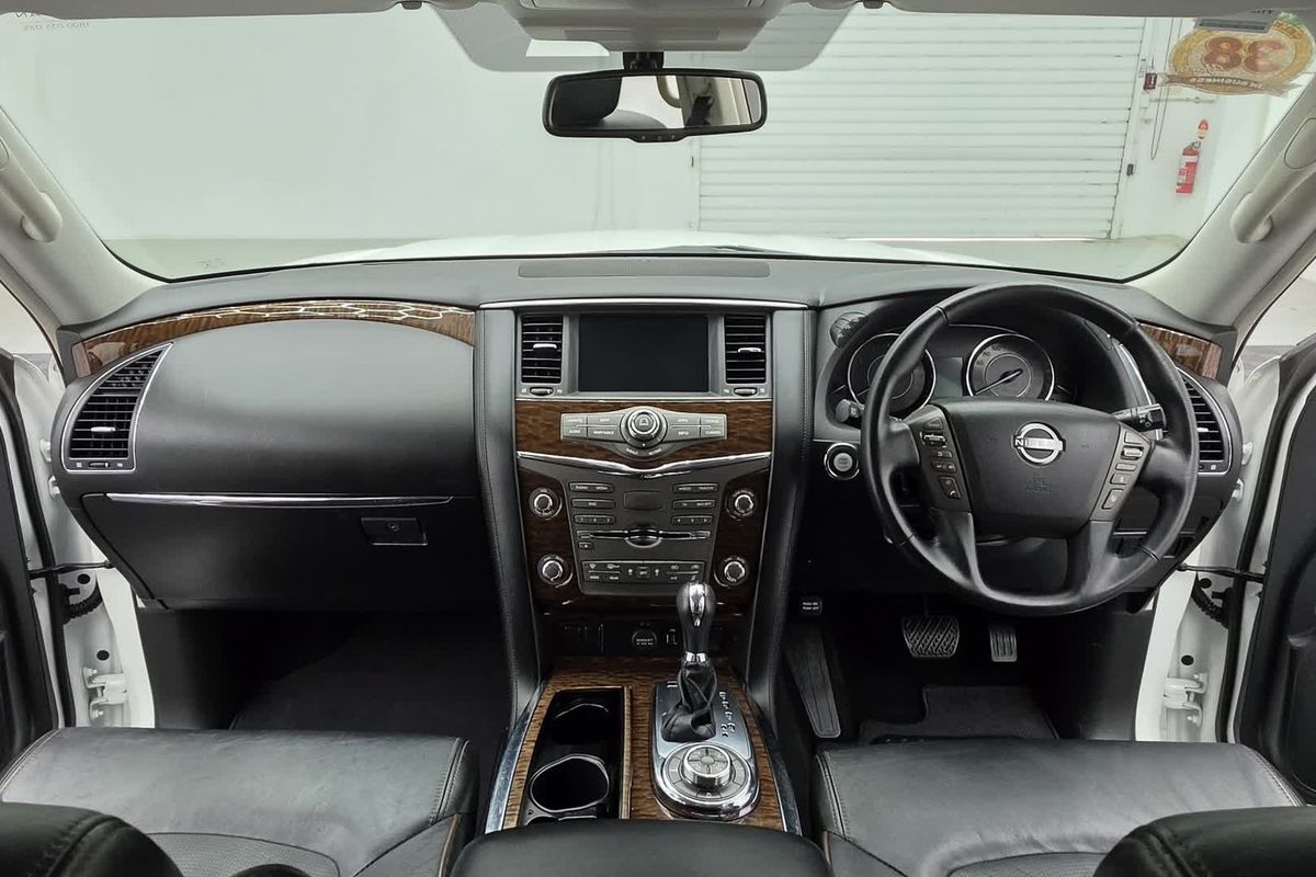 2022 Nissan Patrol Ti Y62 image 24