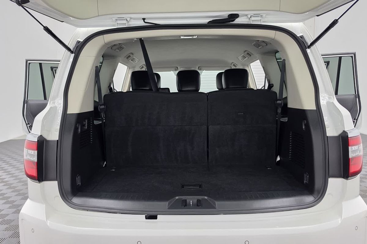 2022 Nissan Patrol Ti Y62 image 27