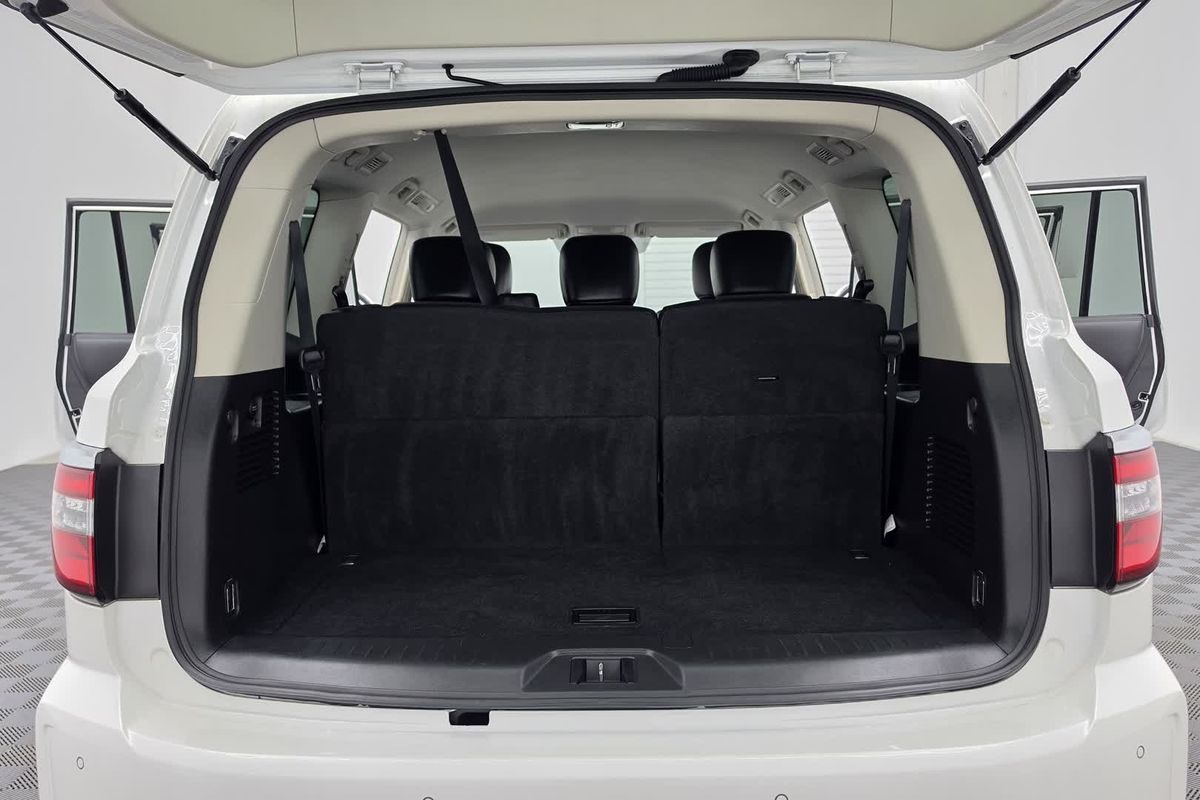 2022 Nissan Patrol Ti Y62 image 28