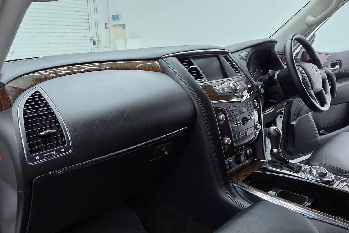 2022 Nissan Patrol Ti Y62 image 33