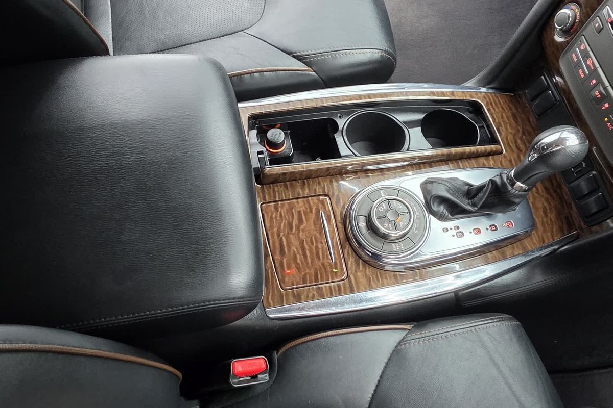 2022 Nissan Patrol Ti Y62 image 38