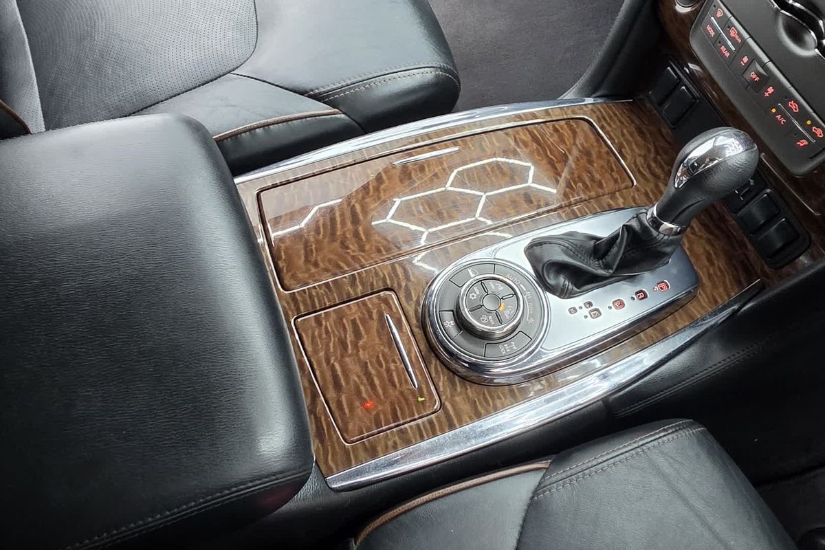 2022 Nissan Patrol Ti Y62 image 39