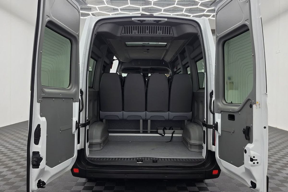 2019 Renault Master X62 LWB Mid Roof