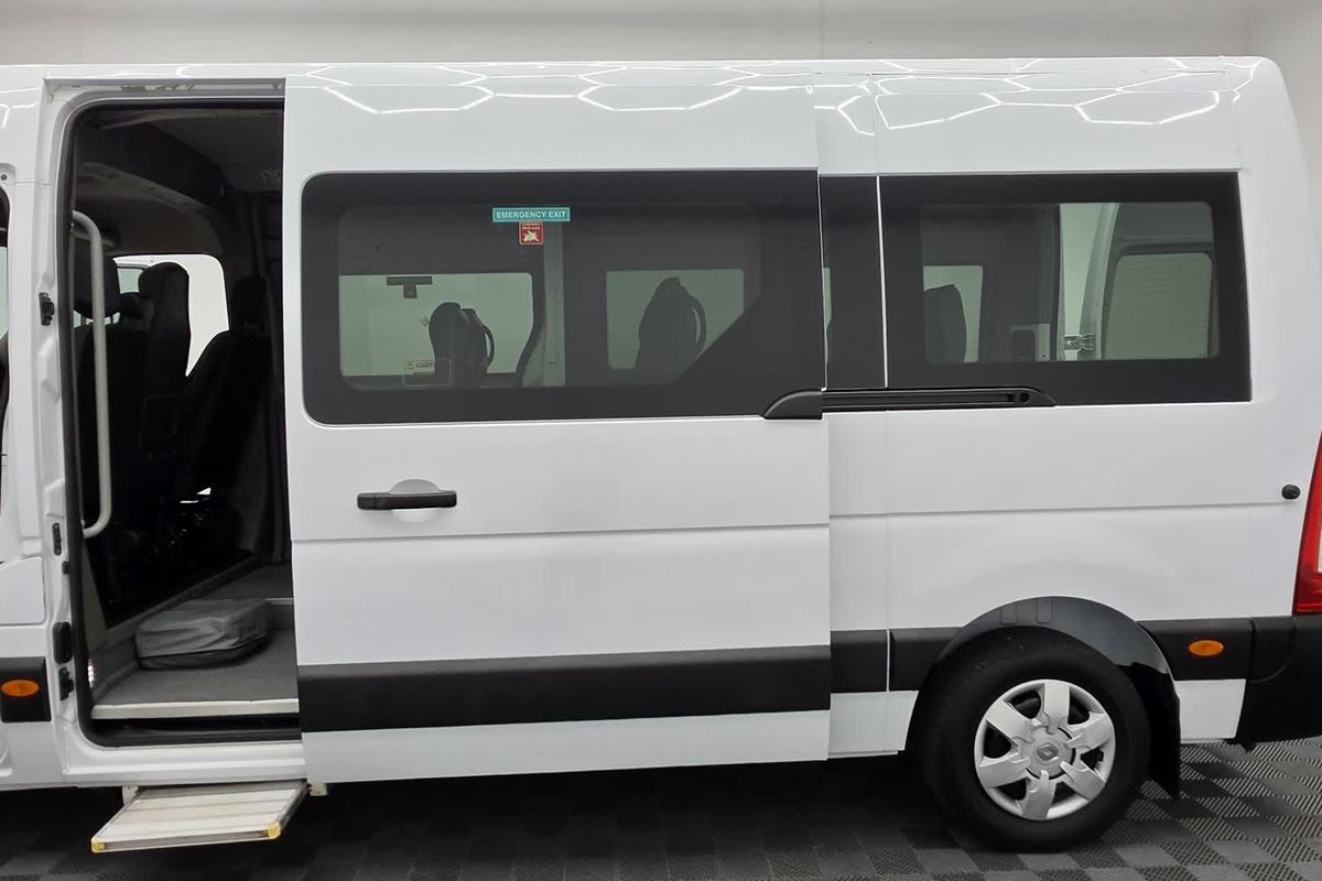 2019 Renault Master X62 LWB Mid Roof