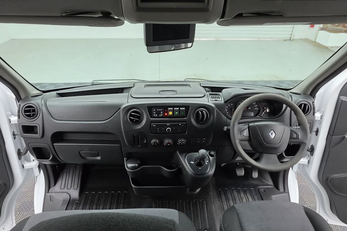 2019 Renault Master X62 LWB Mid Roof