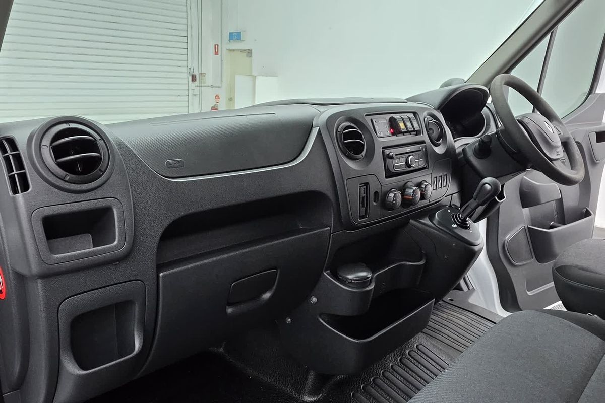 2019 Renault Master X62 LWB Mid Roof