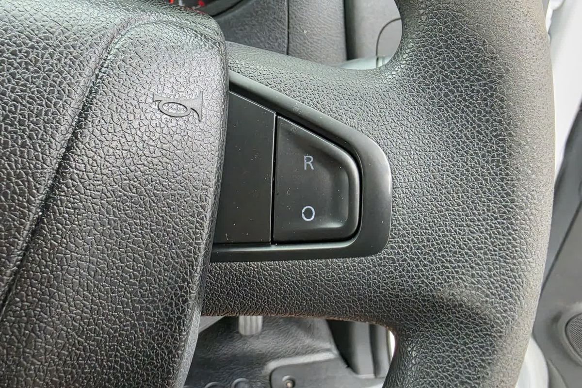 2019 Renault Master X62 LWB Mid Roof