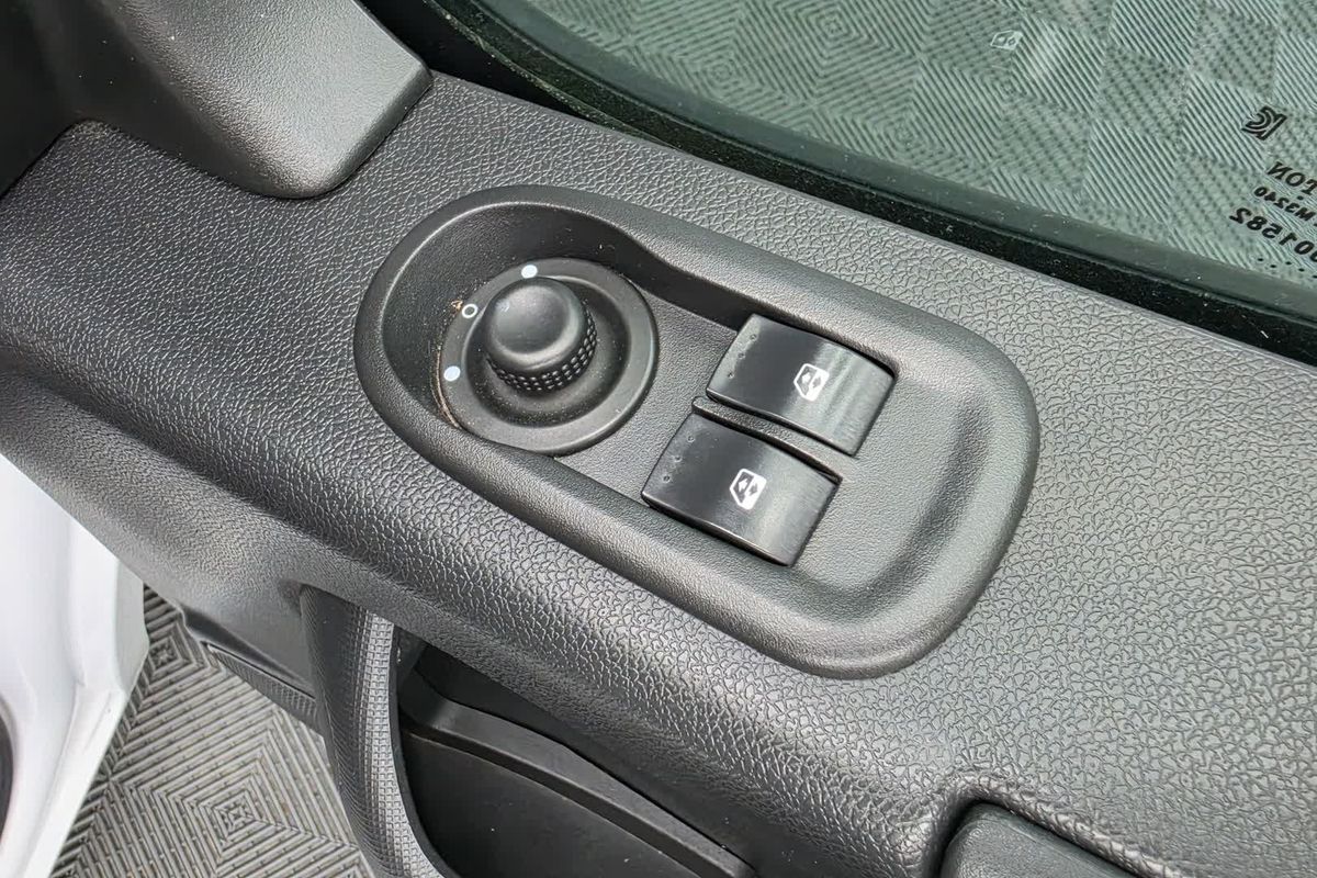 2019 Renault Master X62 LWB Mid Roof