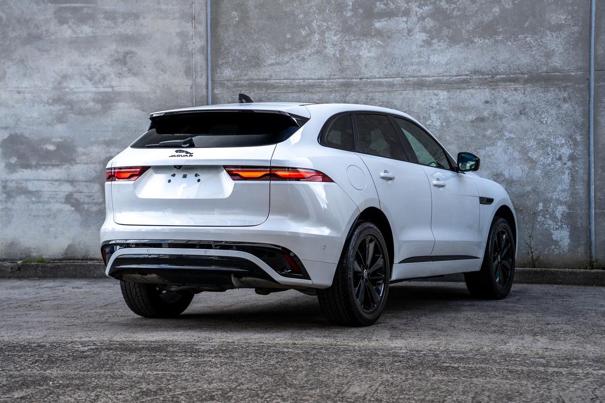 2024 Jaguar F-PACE P250 R-Dynamic SE X761
