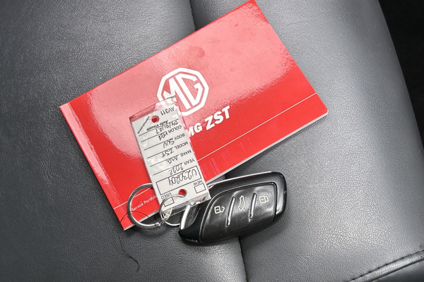 2022 MG ZST Excite thumb-22