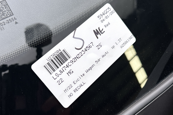 2022 MG ZST Excite thumb-23
