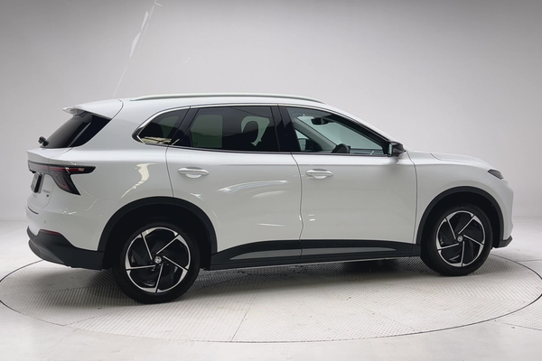 2026 MG MGS5 EV Essence 62 ZS3EM thumb-2