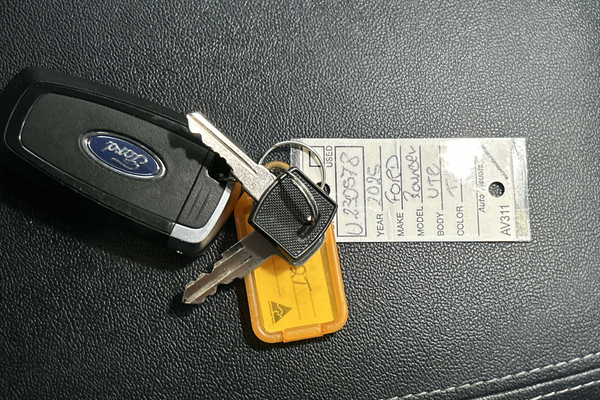 2025 Ford Ranger XLT 4X4 3.0L thumb-22