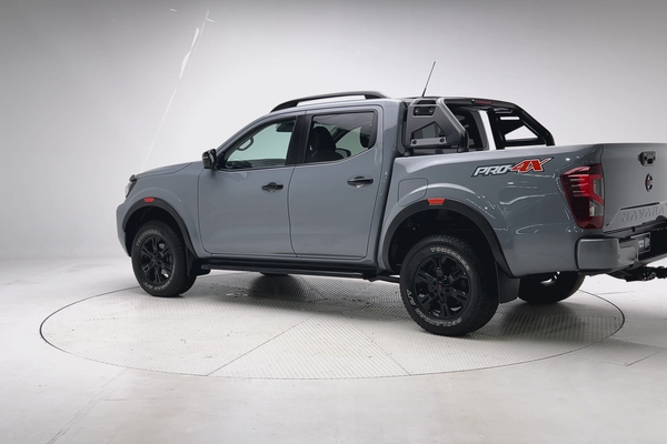 2025 Nissan Navara PRO-4X D23 4X4 thumb-1