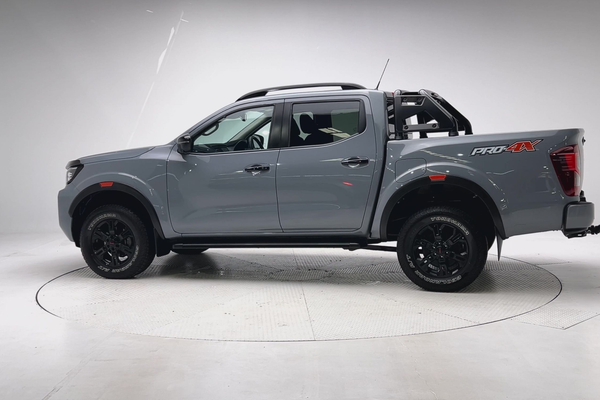2025 Nissan Navara PRO-4X D23 4X4 thumb-7