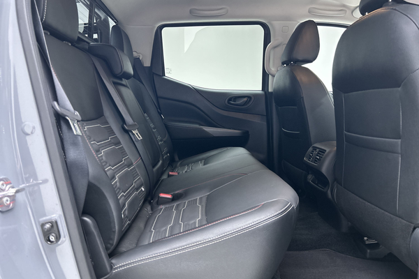 2025 Nissan Navara PRO-4X D23 4X4 thumb-11