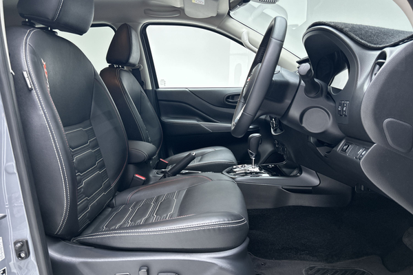 2025 Nissan Navara PRO-4X D23 4X4 thumb-12