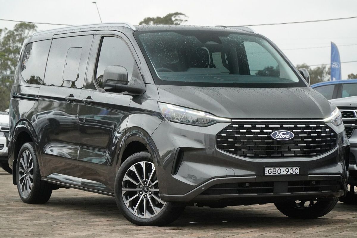 2025 Ford Tourneo Titanium X AV SWB