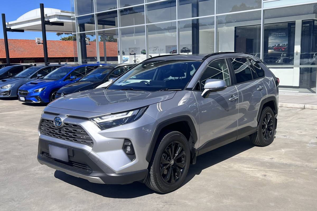 2024 Toyota RAV4 Cruiser AXAH54R