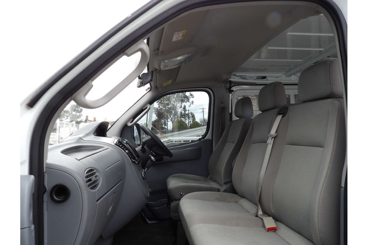 2022 LDV V80 SWB Low Roof image 16