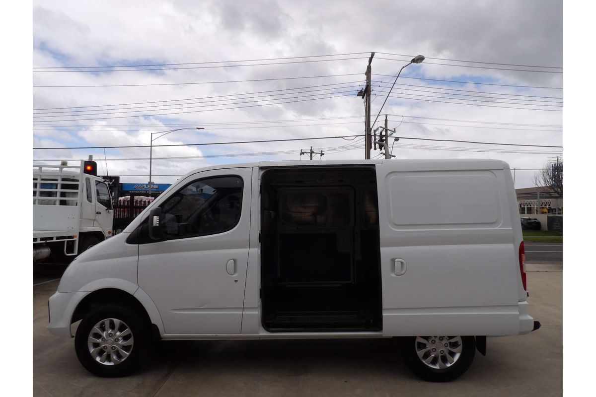 2022 LDV V80 SWB Low Roof image 22