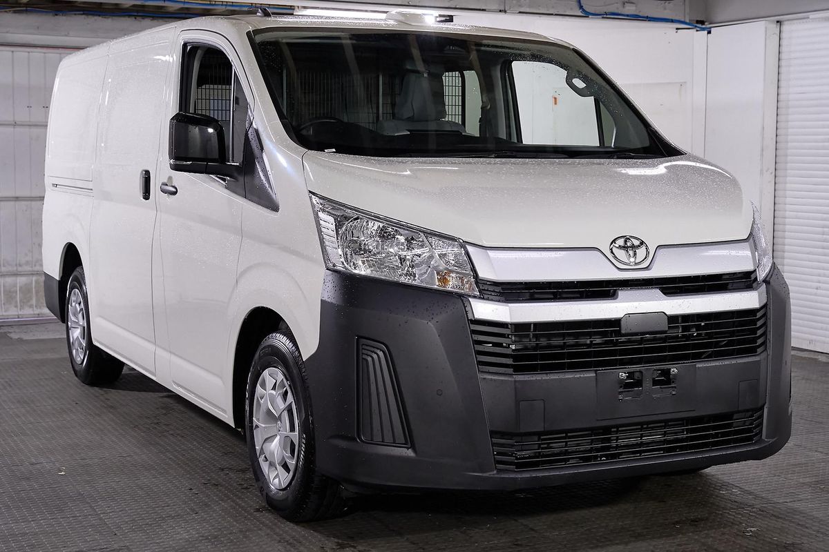 2025 Toyota Hiace GDH300R LWB