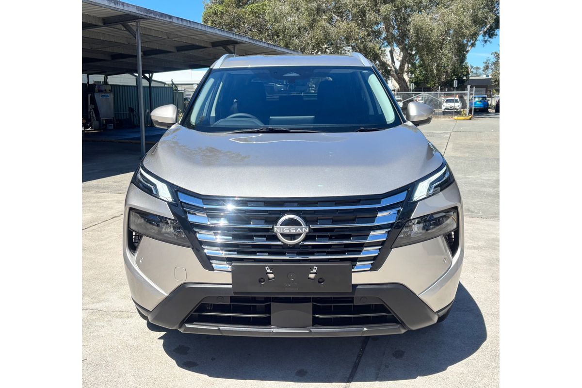 2025 Nissan X-TRAIL ST-L T33