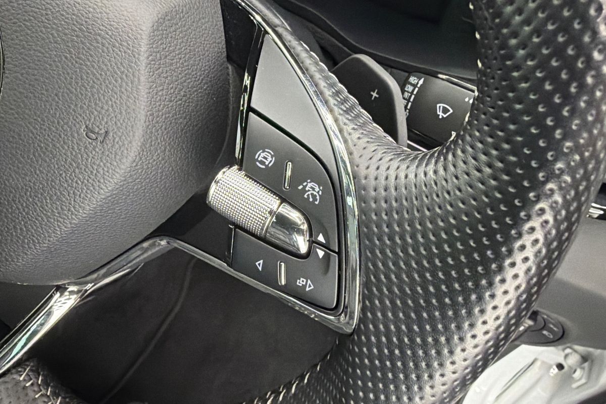 2023 SKODA Karoq 140TSI Sportline NU