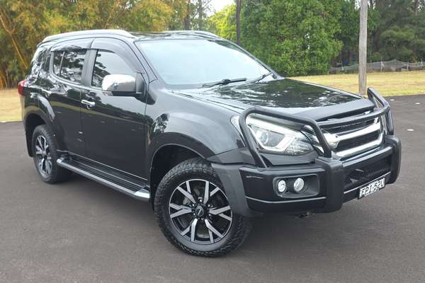 2021 Isuzu MU-X LS-T