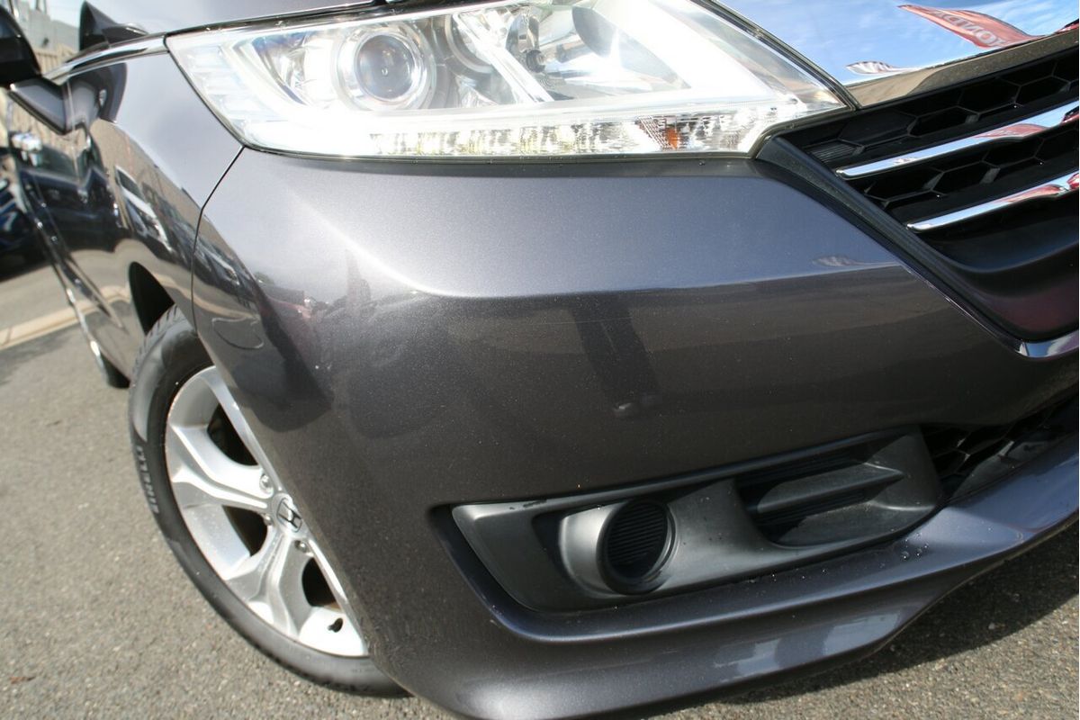 2014 Honda Odyssey VTi 5th Gen