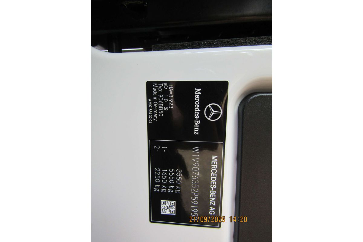 2023 Mercedes-Benz Sprinter 315CDI VS30 LWB High Roof image 5
