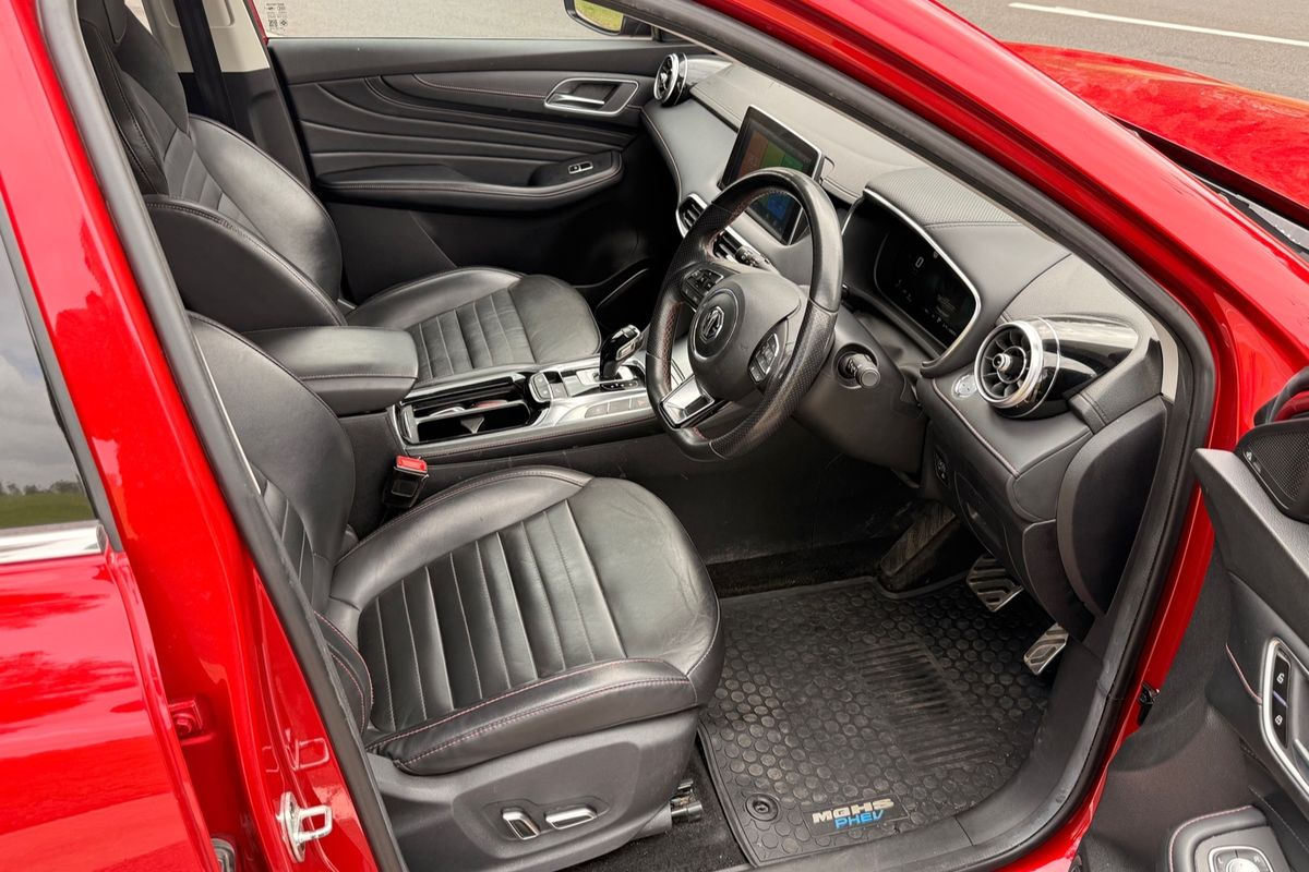 2022 MG HS Plus EV Essence SAS23