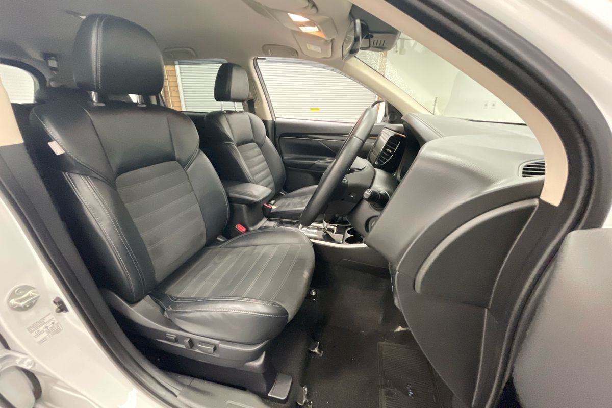 2019 Mitsubishi Outlander LS ZL